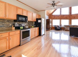 12 Westview Dr, Linden, VA 22642