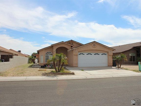 2nd image of 1433 E San Pedro St