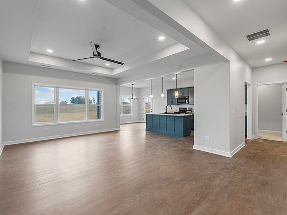 4th image of 1407 Tamalpais Dr