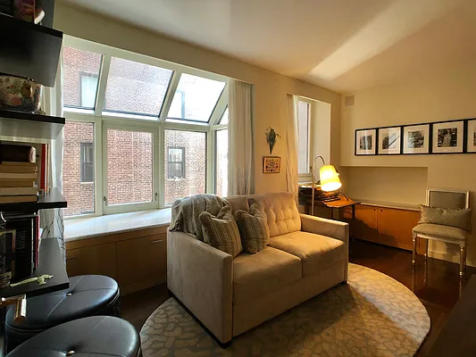 Rented by Flat Iron Real Estate | media 8