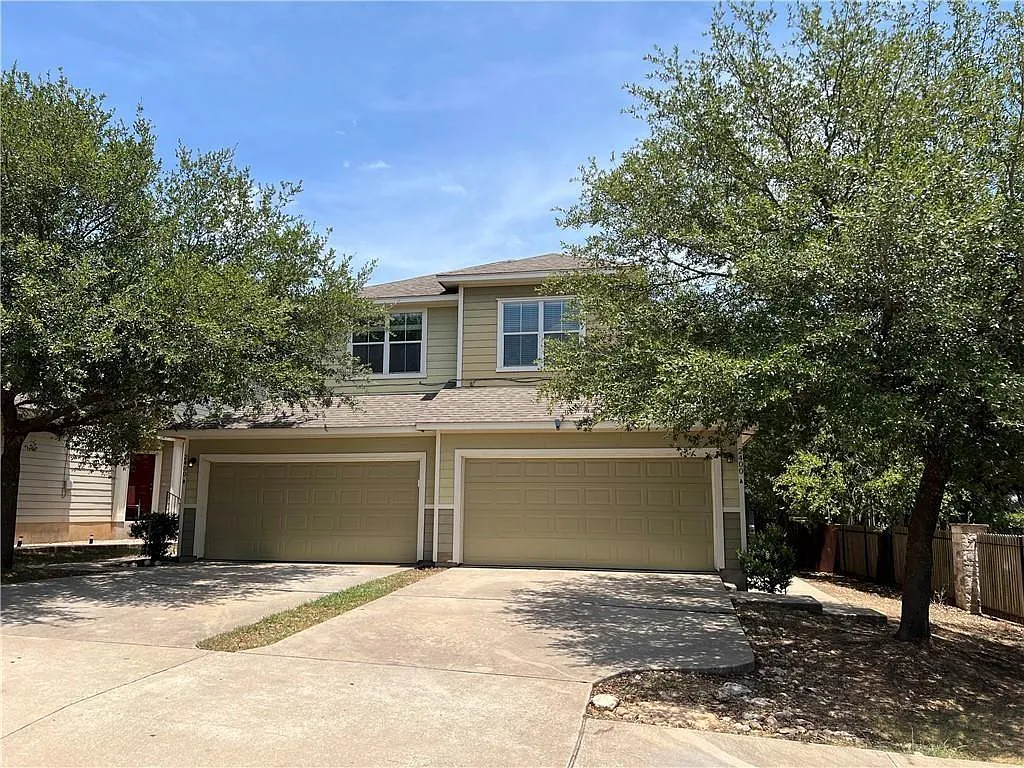 3 bed, 2.5 bath, 1580 sqft, $1,975 — Photo 1
