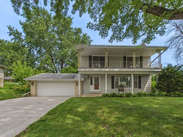 9100 34 1/2 Ave N, New Hope, MN 55427