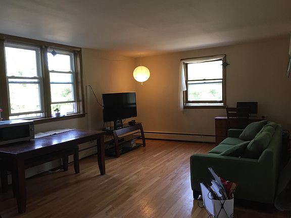 3rd image of 2727 Central St APT 1N