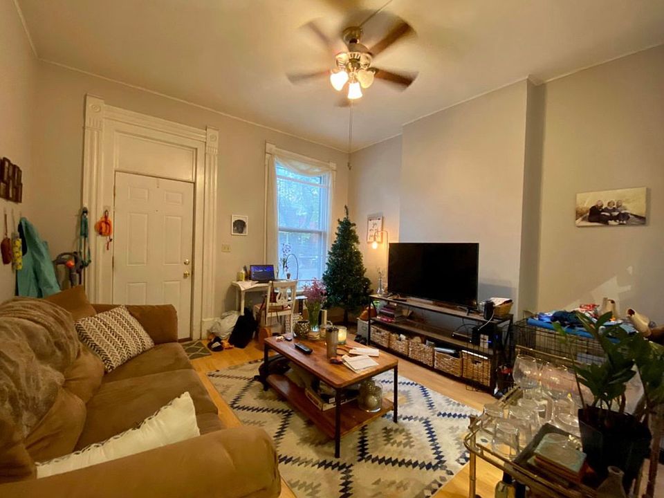 2nd image of 239 Wilber Ave #1