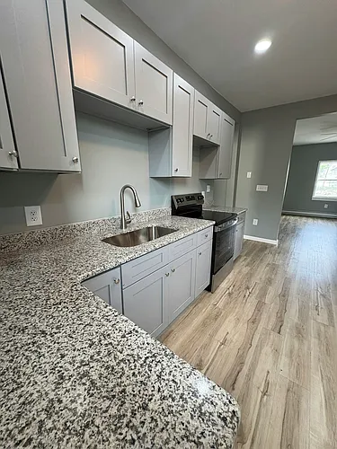 615 George St Photo 1
