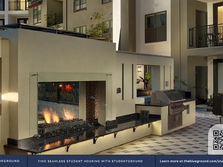 Building's Firepit