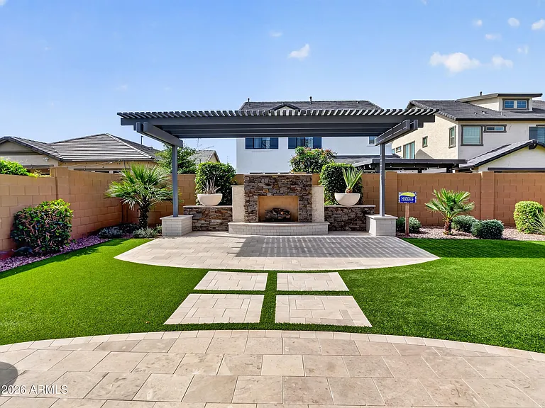 2141 E Flamingo Way — Photo 33