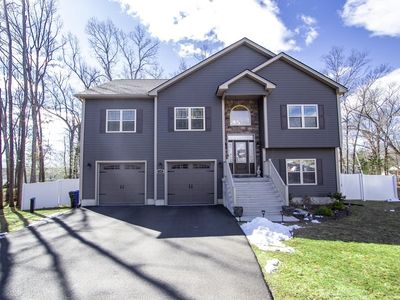 118 Signal Hill Cir, Springfield, MA, 01118