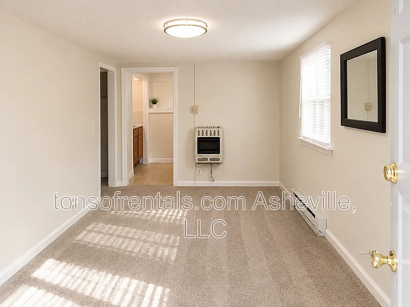 1 bed, 1.0 bath, 800 sqft, $1,100 — Photo 4