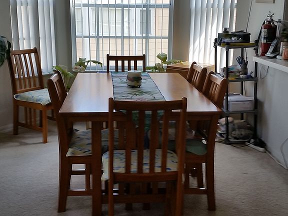 DINNING ROOM