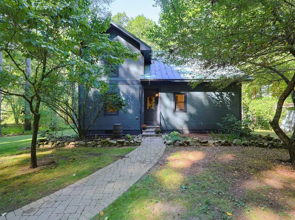 510 Mendon St, Uxbridge, MA 01569