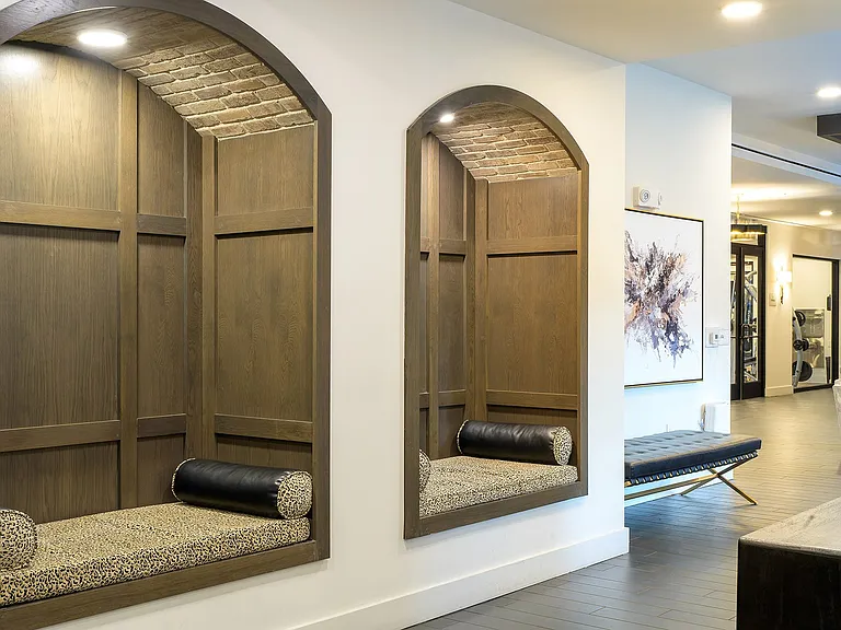 The Tomlin Luxury Apartments — Photo 11