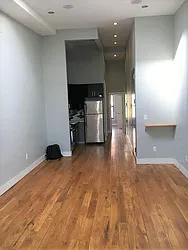 306 Evergreen Avenue, #3R