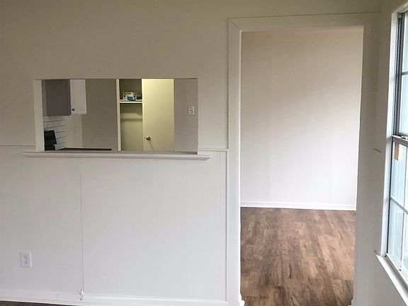 2nd image of 939 Avondale Ave