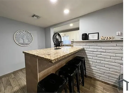 8122 NW 14th Pl — Photo 8