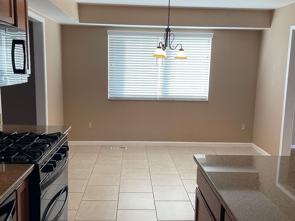 47152 Rosemary Rd, photo 3