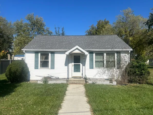 210 E Benham St, Tolono, IL 61880