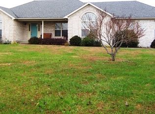 1104 Regency Ct, Bardstown, KY 40004