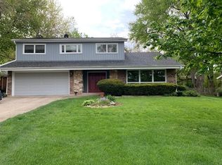 225 Edgemont St, Mundelein, IL 60060