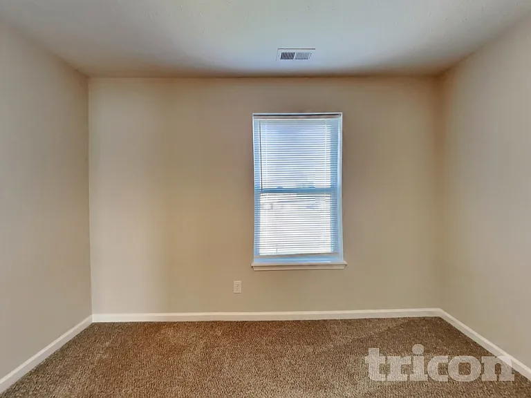 1105 Tomahawk Pl — Photo 8