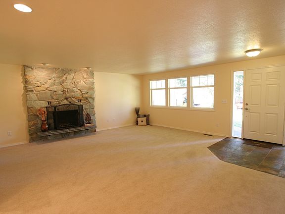 5th image of 7107 41st Ave SE