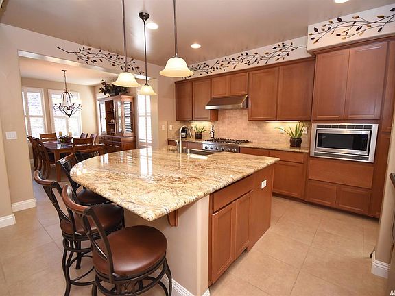 2nd image of 3539 Leonardo Way