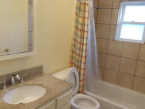 5531 Halstead Ave — Photo 5
