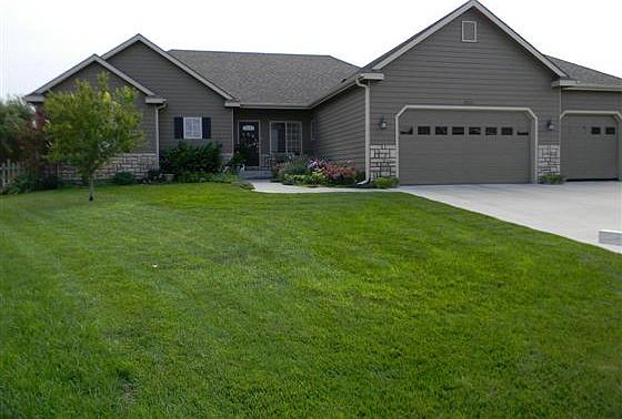 1st image of 2212 Deven Pl