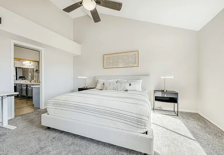 11017 E Becker Ln — Photo 11