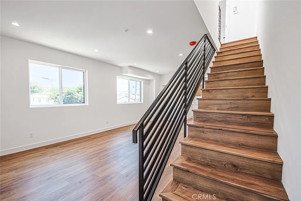 4 bed, 1560 sqft, $3,795 — Photo 4