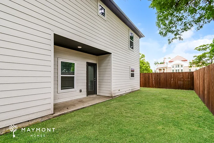 503 N Adelaide St — Photo 12