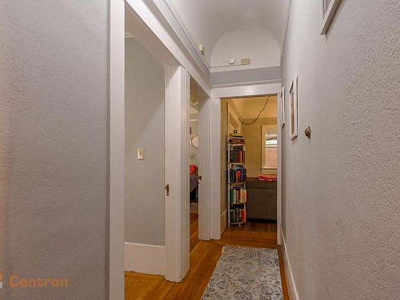 2nd image of 1660 Sacramento St #3A