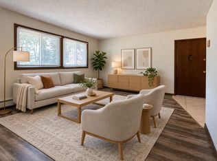 615 Bean St #5, Anoka, MN 55303