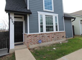 2303 Crown Holw, San Antonio, TX 78251