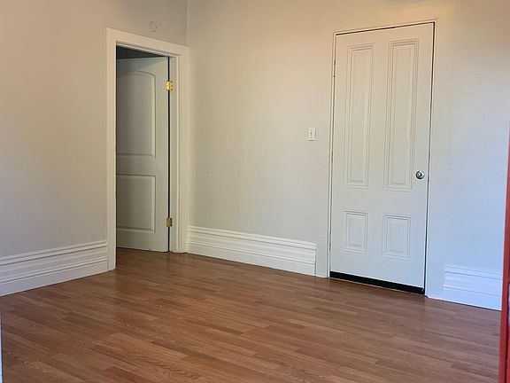 5th image of 311 Lakeville St APT 2