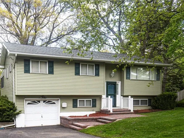 18 Park Drive, Chester, NY 10918