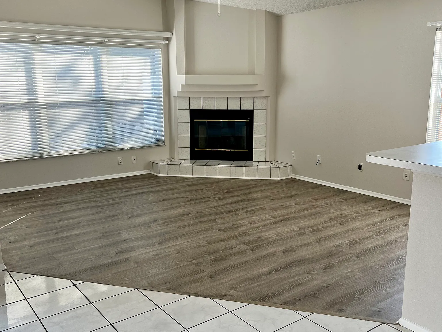 3 bed, 2.5 bath, 1981 sqft, $2,950 — Photo 3