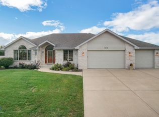26118 W Highland Dr, Channahon, IL 60410