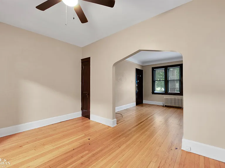 815 Beaconsfield Ave #2N — Photo 4