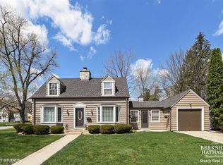 480 Congdon Ave, Elgin, IL 60120