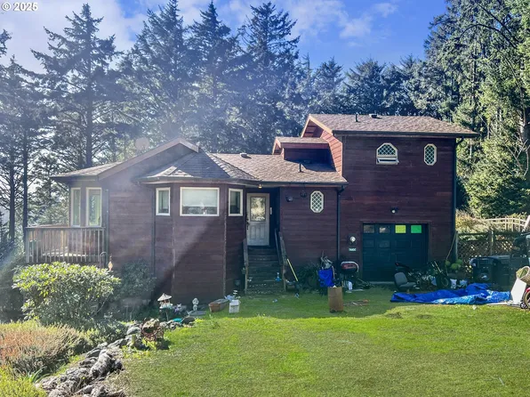 94404 Linda Ln, Gold Beach, OR 97444