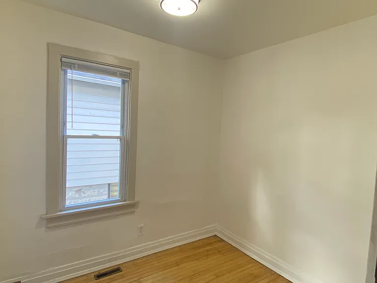 2436 N Fratney St #2436 — Photo 10