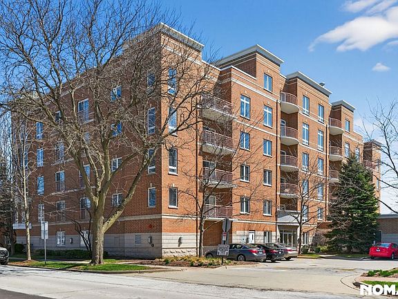 2nd image of 787 Graceland Ave Unit 302
