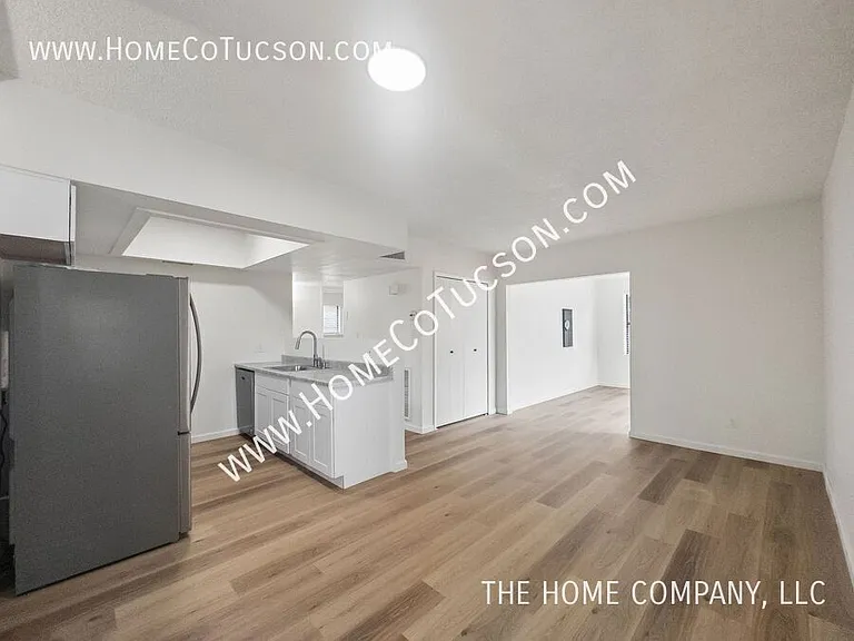 5123 Paseo Las Palmas — Photo 7