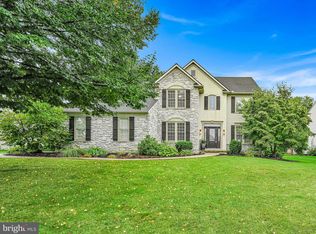 35 Ridgefield Dr, Lancaster, PA 17602