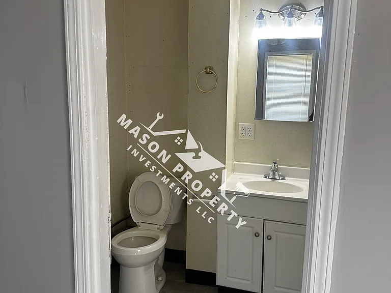 1181 Hunt Ave — Photo 8