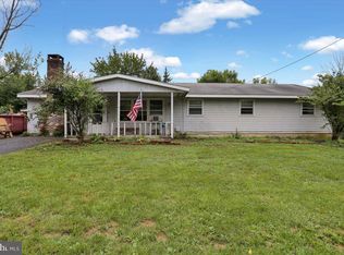 52 Clay Slate Rd, Oley, PA 19547