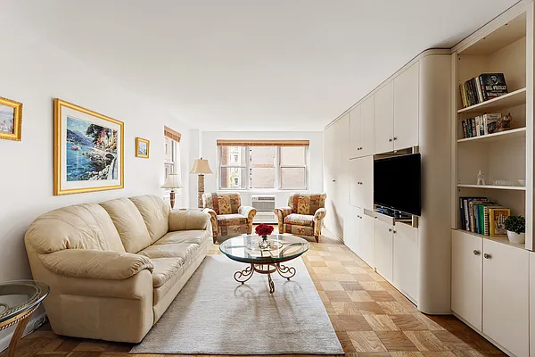 Sold by Compass | media 7