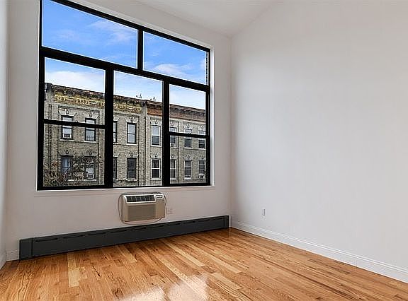 2nd image of 308 Troutman St APT 3R