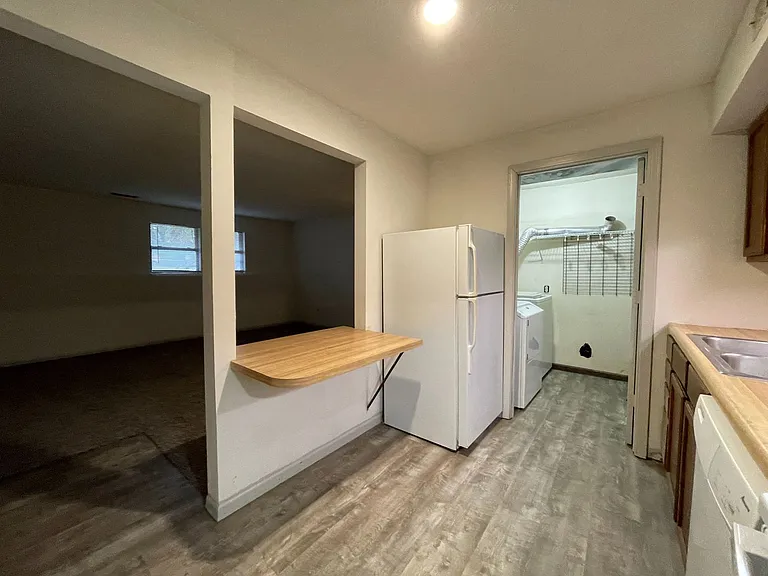 507 Columbia Dr #I — Photo 8